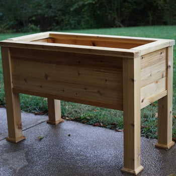 Cedar Standing Planter with Trim
