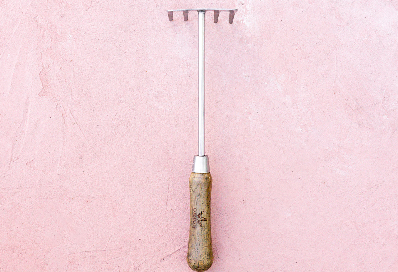Gardenary Metal Garden Rake in dark wood
