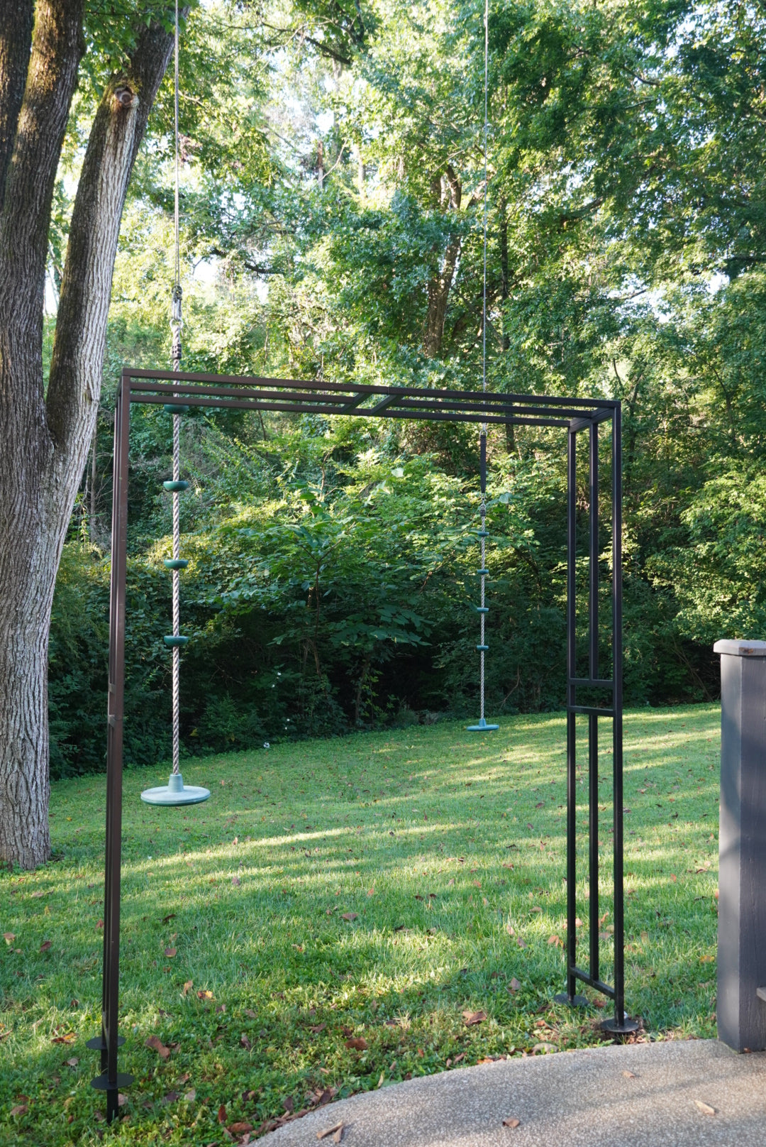 Manhattan Arch Trellis