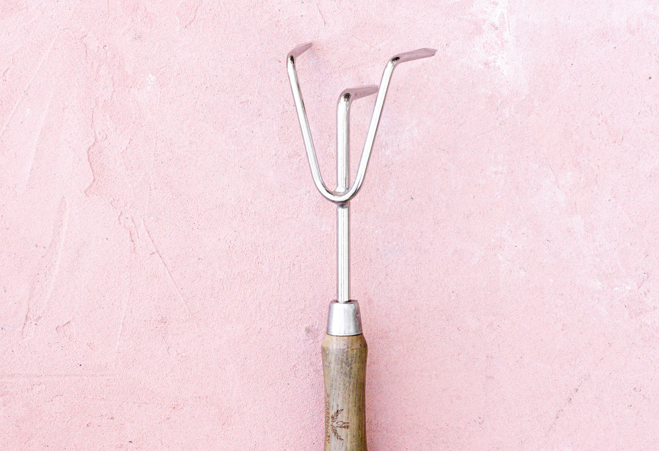 gardenary cultivator in dark wood