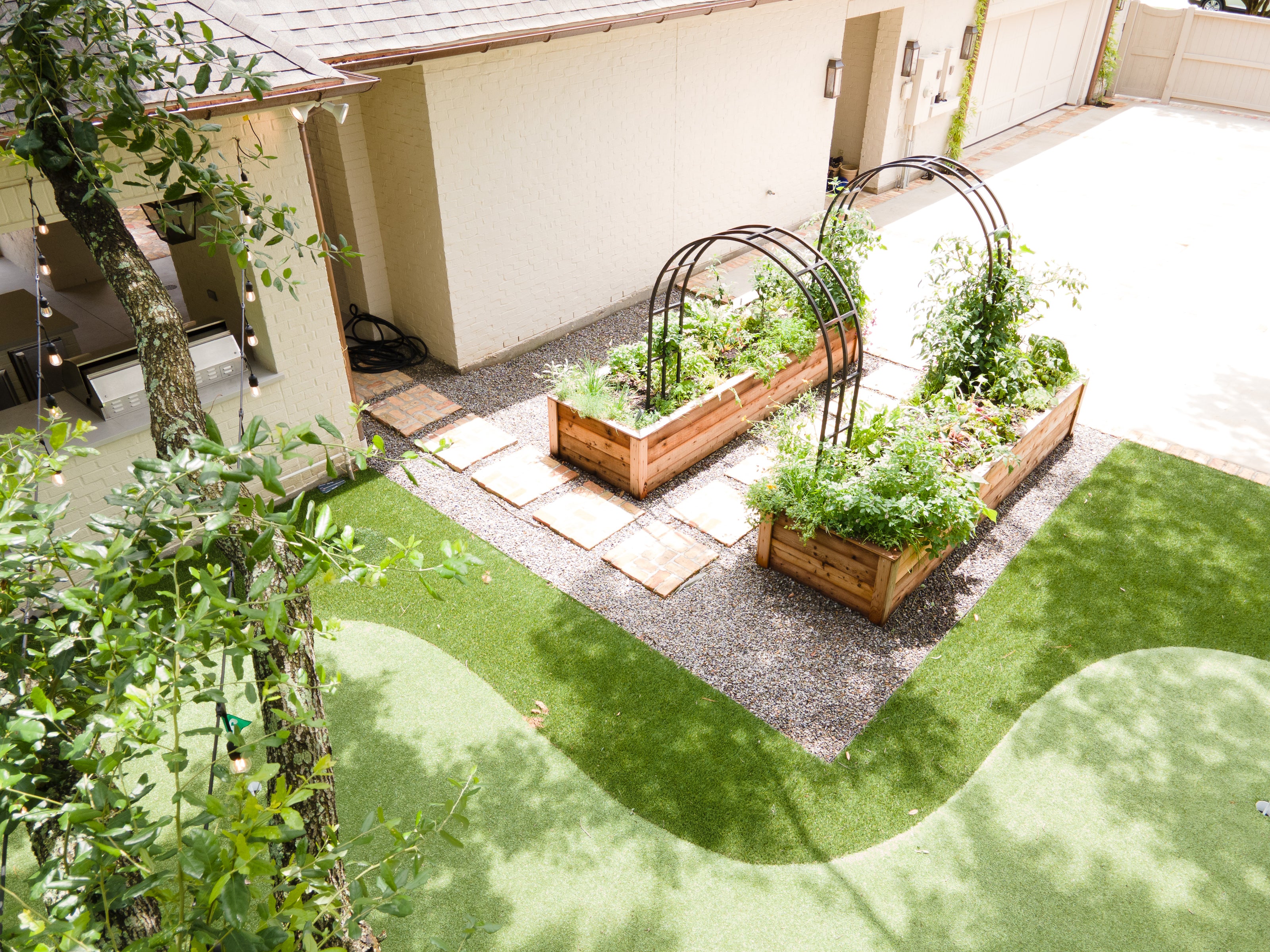 Nicole Twin Cedar Garden | Complete Raised Bed Garden System