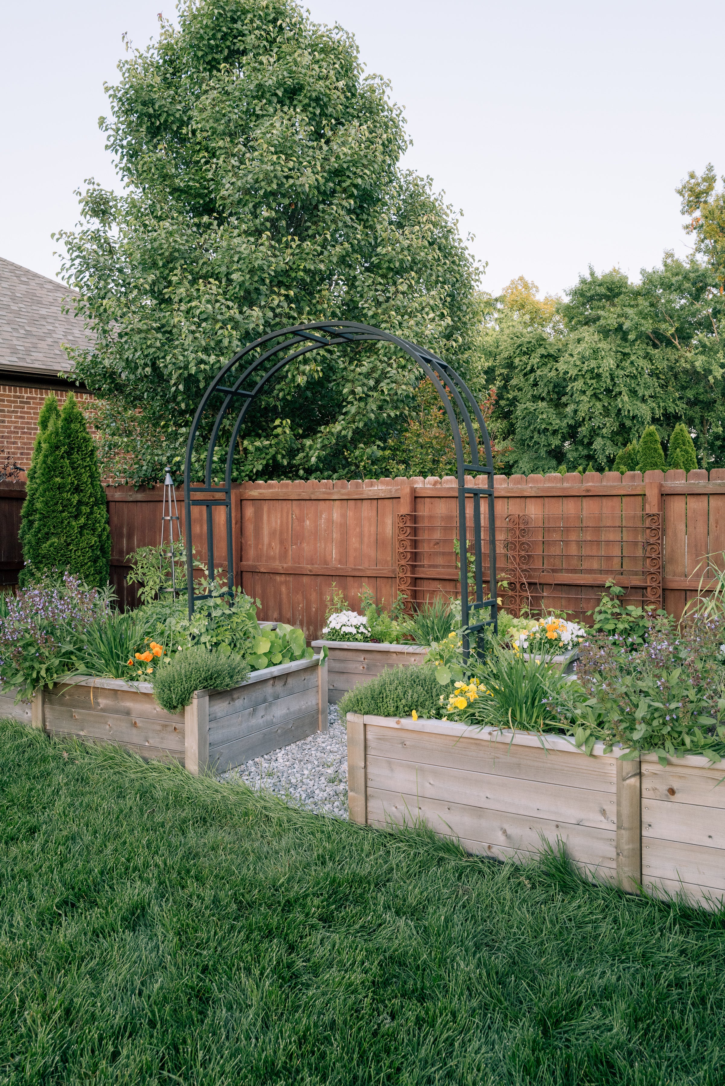 L-Shaped Cedar Raised Garden Bed | Gardenary – Gardenary Shop