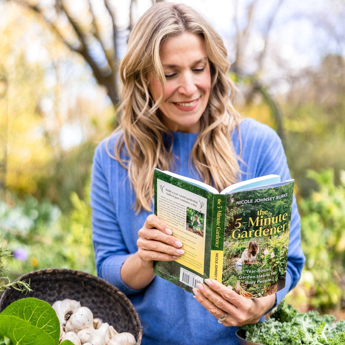 The 5-Minute Gardener by Nicole Burke