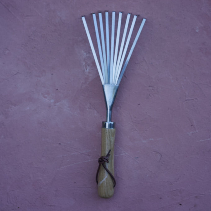 Hand Leaf Rake