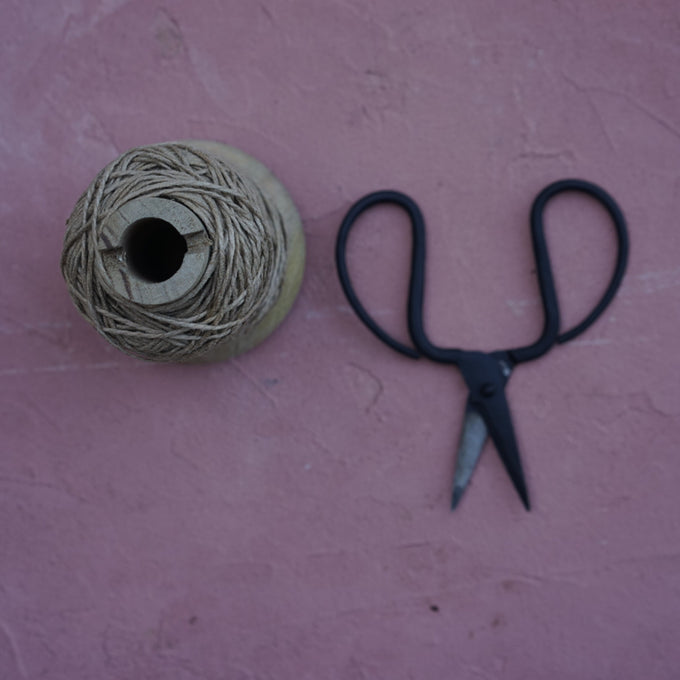 Wooden Spool with Twine an Scissors