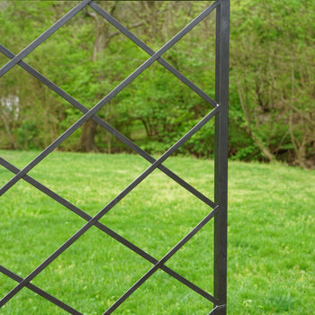 Diamond Panel Trellis